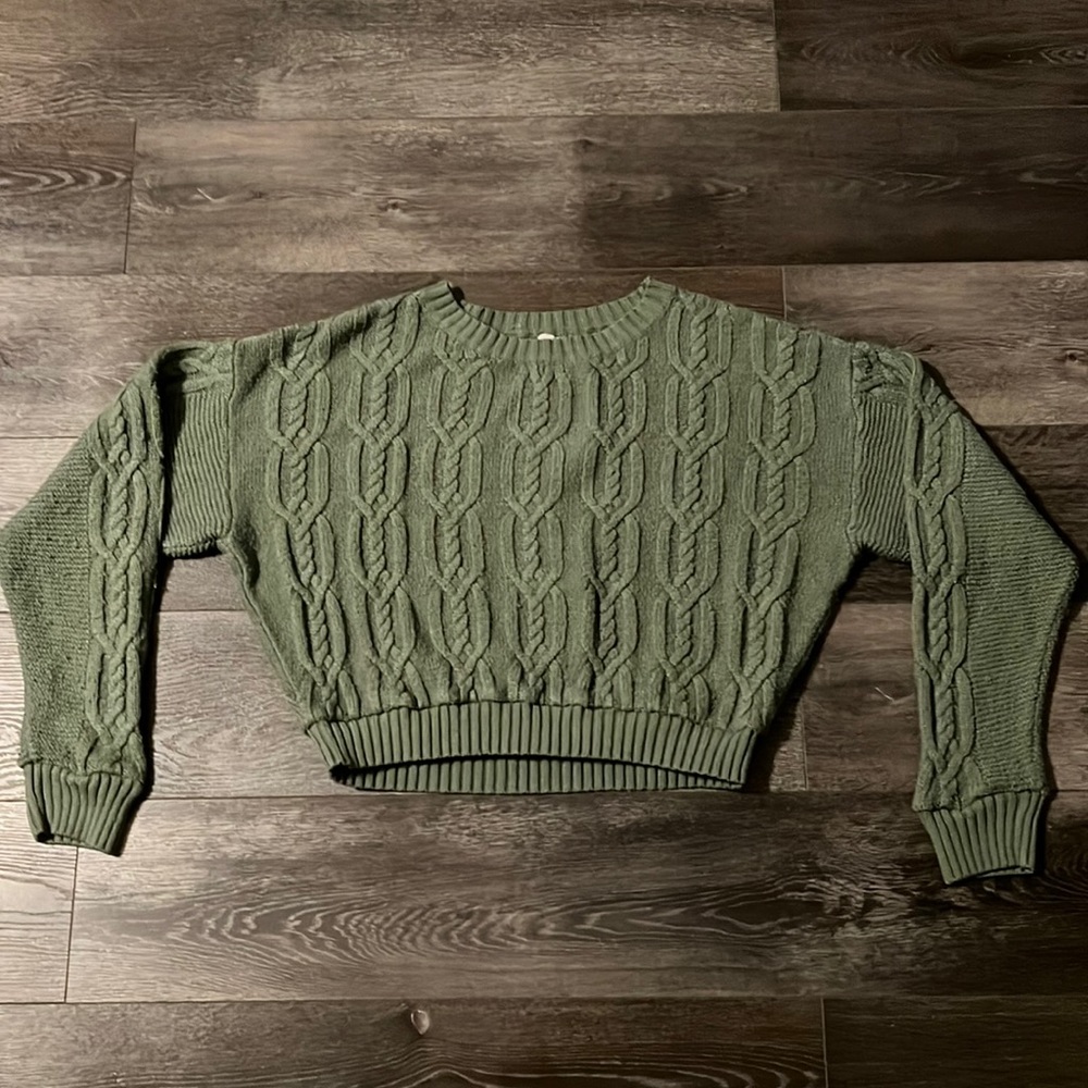 Green pacsun sweater